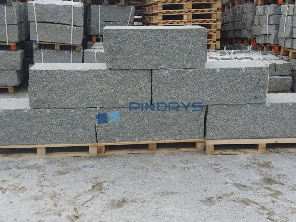 Granit Mauersteine, Granitsteine, Gartensteine 40x40x80-100 cm Lagerfugen gesägt, Trockenmauer